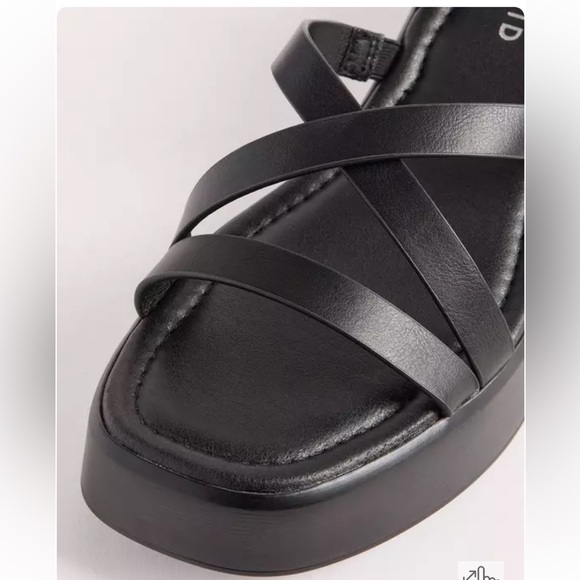 Torrid Strappy Flatform Sandals Size 12 WW - Picture 4 of 4